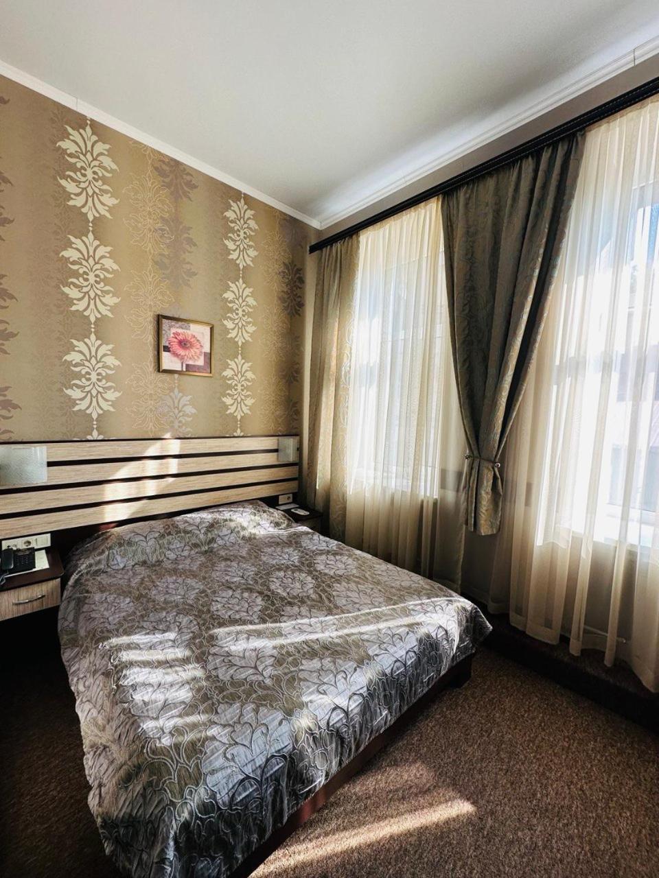 Classic Hotel Harkiv Dış mekan fotoğraf